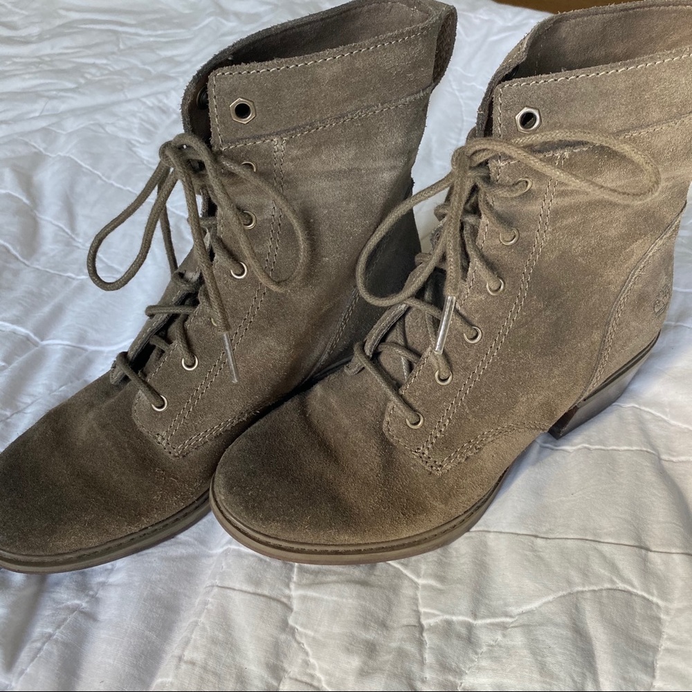 TIMBERLAND MOSS GREEN SUEDE LACE UP BOOTS 6